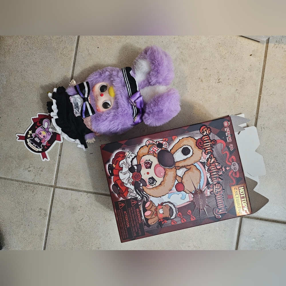 Three Baby *HotTopic Exclusive* Lolita Bunny **Yuyu Moonshade